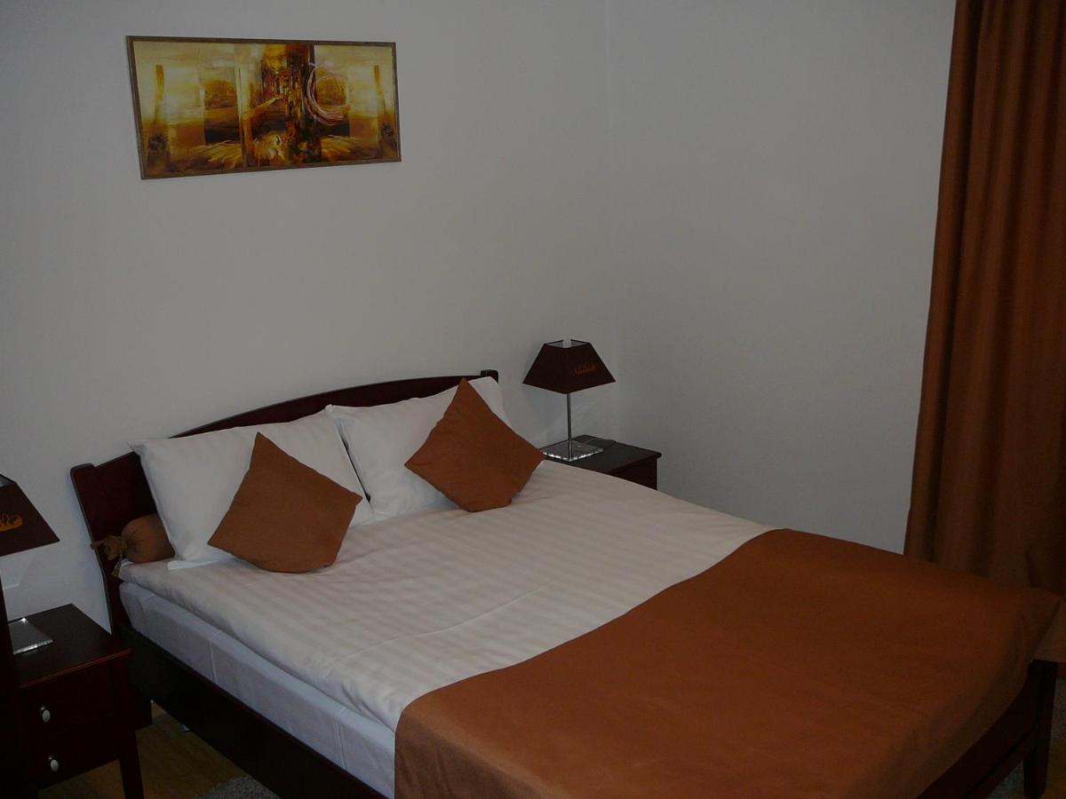 Casa Irma - Rooms For Rent Бакеу Екстер'єр фото