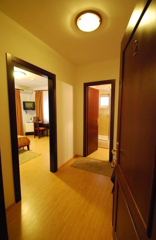 Casa Irma - Rooms For Rent Бакеу Екстер'єр фото